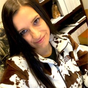 Meet your Posher, Desiree